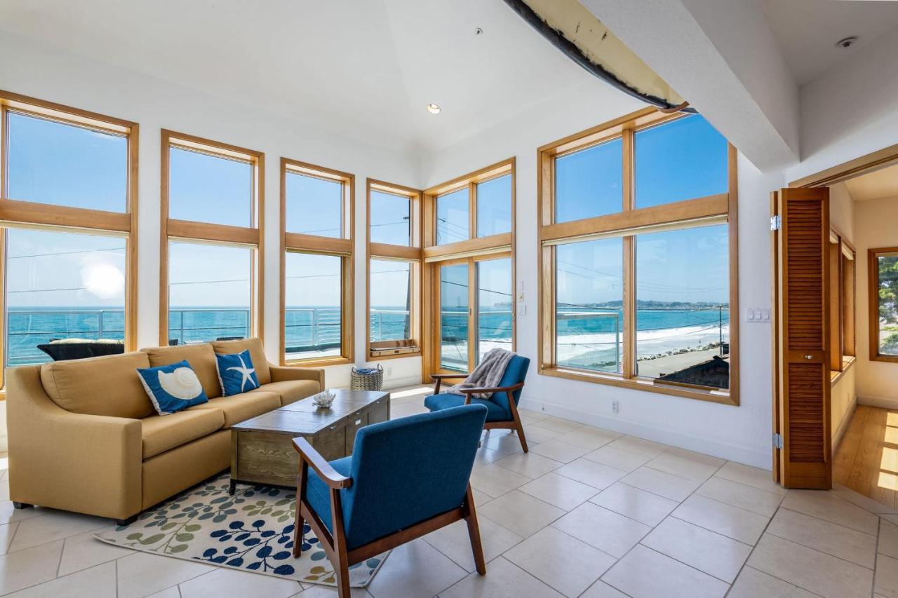 Luxury Beachfront Penthouse Walk To The Beach Restaurants Entertainment Half Moon Bay Exteriör bild