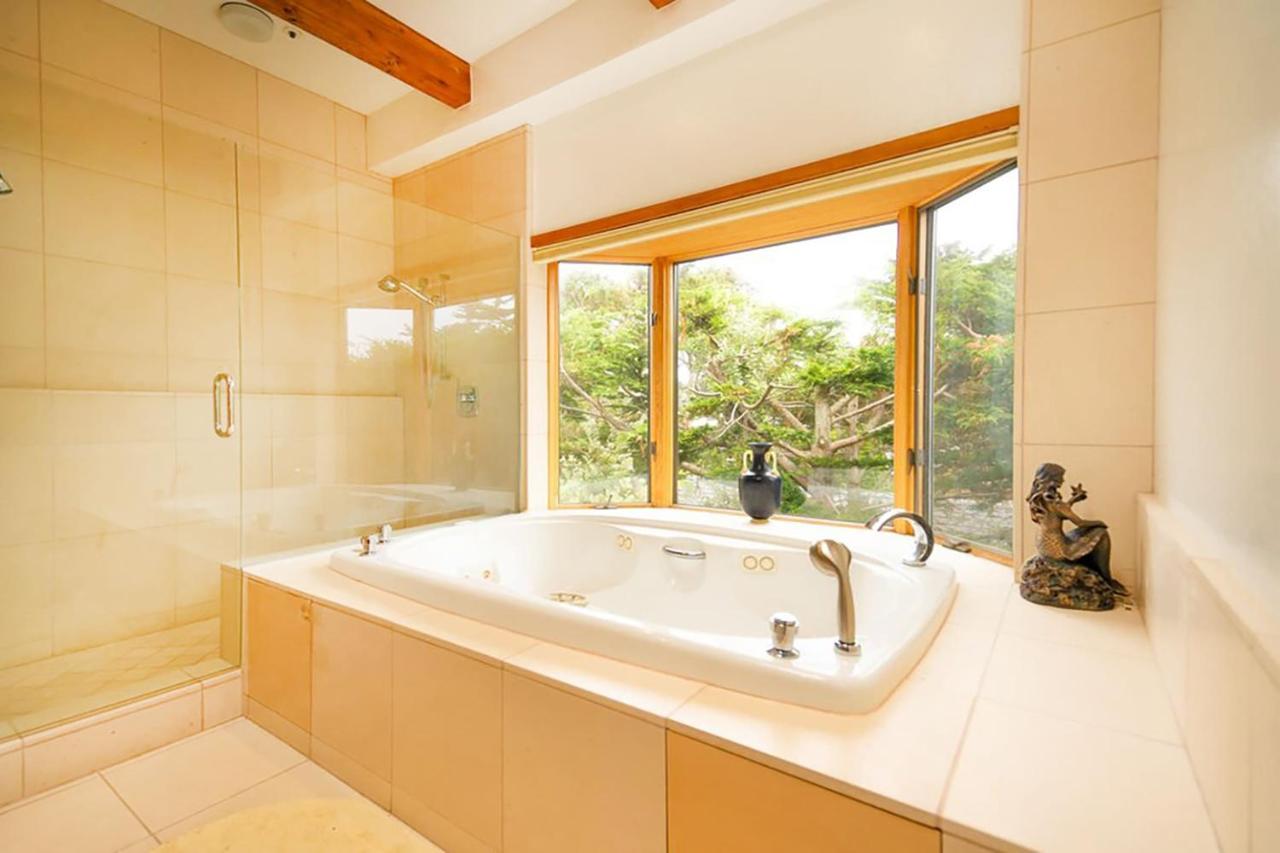 Luxury Beachfront Penthouse Walk To The Beach Restaurants Entertainment Half Moon Bay Exteriör bild